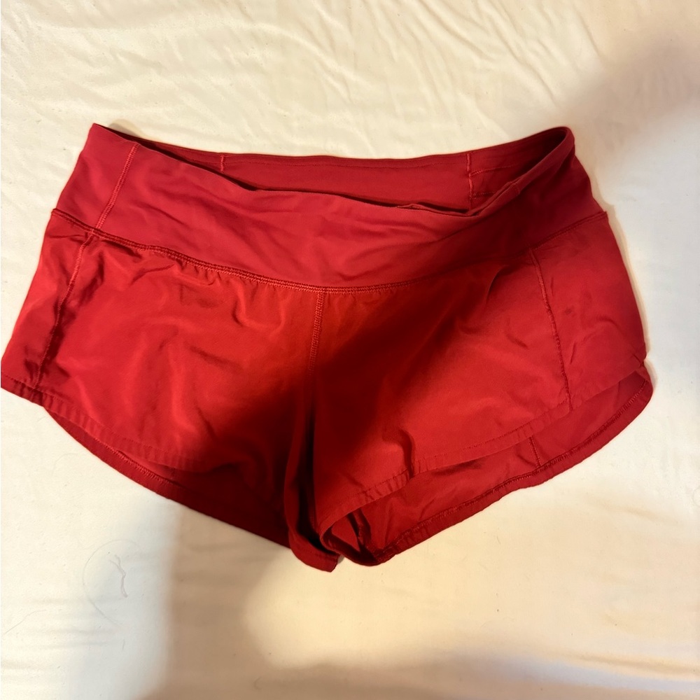 COPY - Lilulemon soze 4regular . Gently used. No smoke home